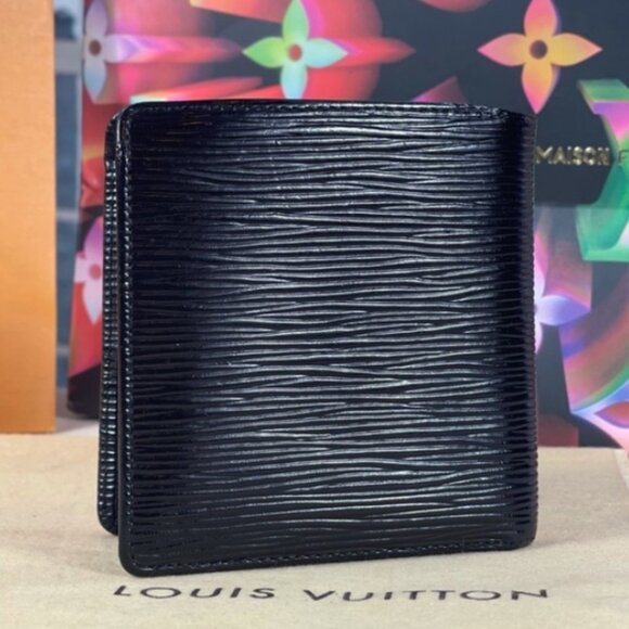 Louis Vuitton Leather Wallet - Picture 2 of 3